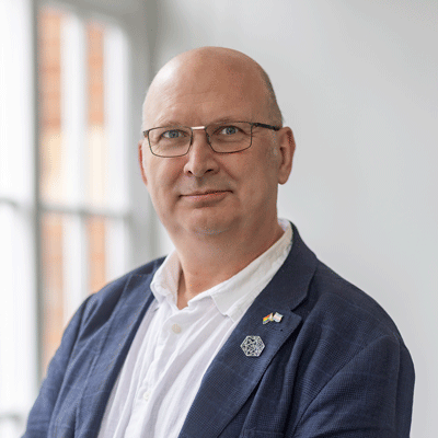 Head and shoulders photograph of Ashley Smith