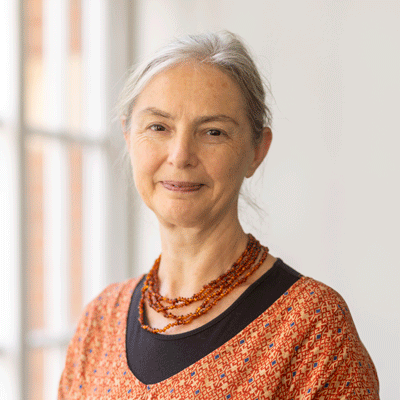 Head and shoulders photograph of Dr Sara Jones