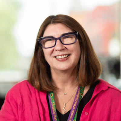 Head and shoulders photograph of Professor Jackie Carter